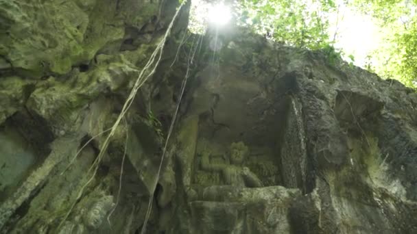Antiguas Esculturas Roca Tallada Con Destello Solar Templo Lingyin Hangzhou — Vídeos de Stock