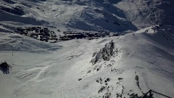 Ski Lift Tower Placed Top Hill Next Val Thorens Ski — стоковое видео