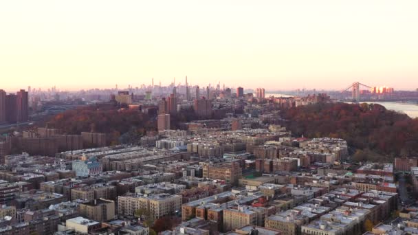 Knackiger Flug Geht Weiter Richtung Heights Und Midtown Manhattan Zur — Stockvideo