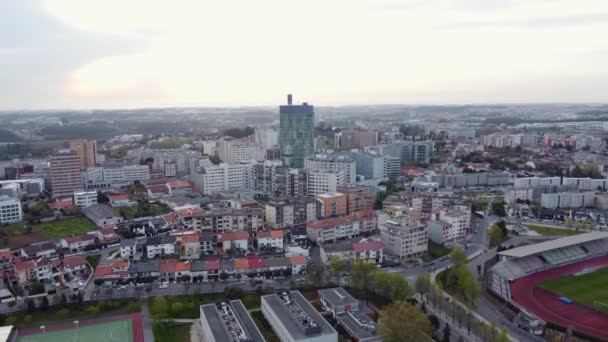 Эпический Вид Воздуха Великолепный Город Майя Португалия Вечернее Время Эстафетный — стоковое видео