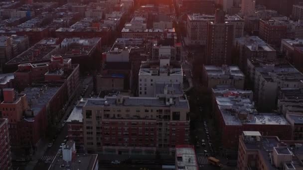 Dramatisk Antenn Stillastående Luta Upp Över New York City Harlem — Stockvideo