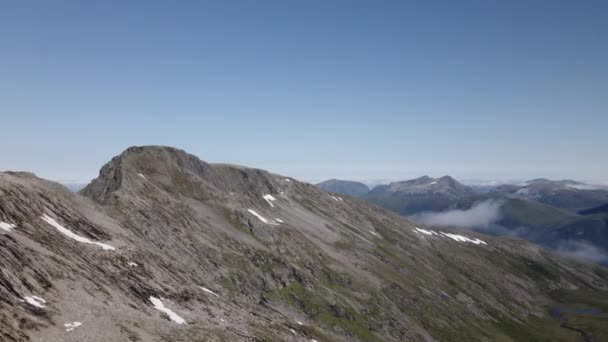 Jasny Skalisty Zbocze Góry Romsdalen Norwegia Słoneczny Dzień Aerial — Wideo stockowe