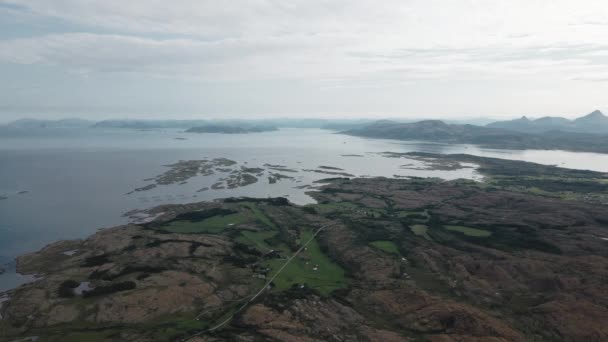 Magnífica Vista Del Paisaje Montañoso Las Islas Leka Noruega Plano — Vídeo de stock