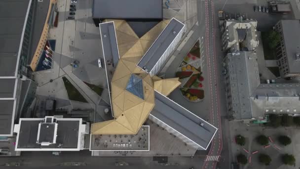 Overview Modern Hotel Building Distinctive Roof Design Trondheim Port Norway — 비디오