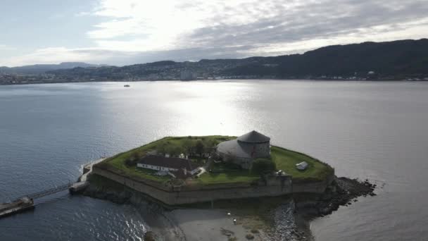 Kuzey Trondheim Norveç Teki Munkholmen Adası Nda Hava Geri Çekiliyor — Stok video