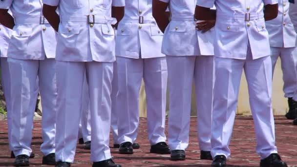 Uniformi Militari Della Marina Indonesiana Fila Cerimonia Marcia Truppe Dell — Video Stock