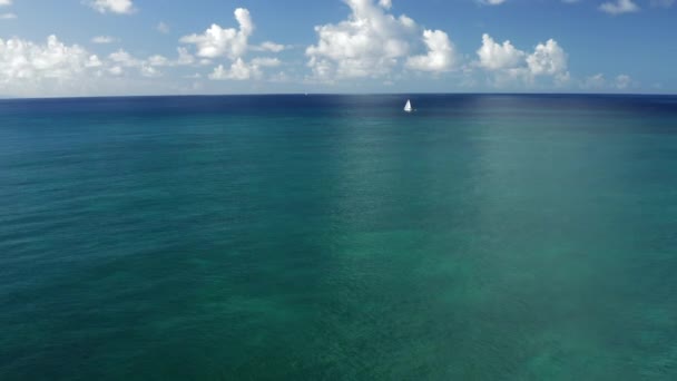 Aerial Video Shot Beautiful Turquoise Sea Water Blue Sky Caribbean — Video Stock