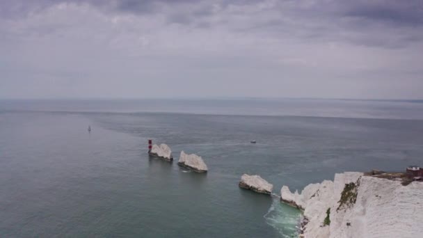 Vôo Aéreo Drone Mar Agulhas Isle Wight Farol — Vídeo de Stock