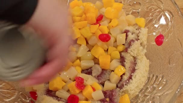 Adding Fruit Layer Jelly Rolls English Trifle — Stock Video