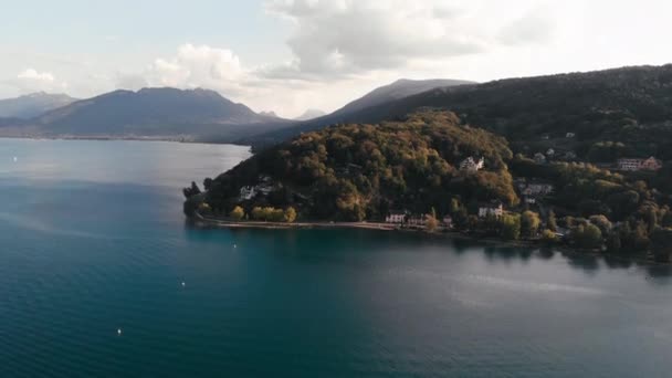 Drone Colpo Collina Sul Lago Annecy — Video Stock