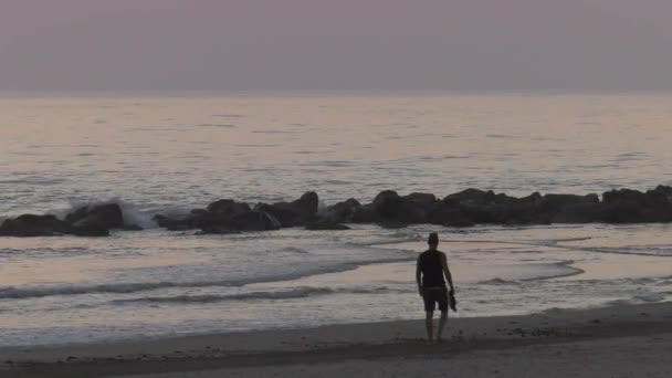 Man Walking Beach Barefoot Dawn Slow Motion Silhouette — Stock Video