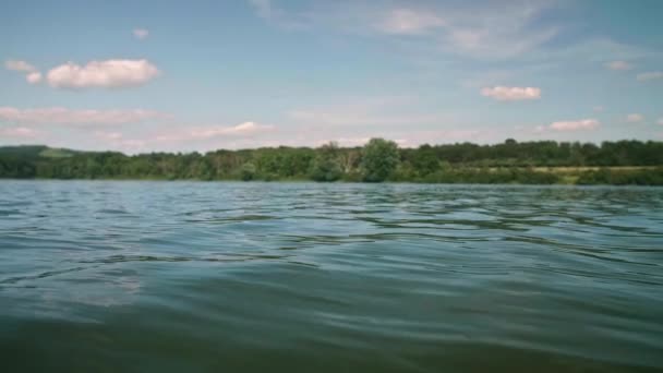 Влітку Над Спокійним Озером Закрийся Рух Повільно — стокове відео
