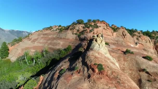 Αριστερόστροφη Τροχιά Ενός Hoodoo Κοντά Moab Γιούτα — Αρχείο Βίντεο