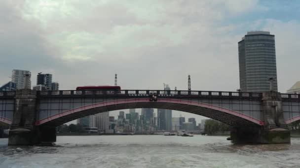 Zicht Lambeth Bridge Negen Iepen Londen Gezien Vanaf Boot — Stockvideo