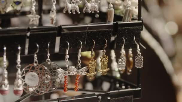 Ručně Vyráběné Šperky Prodeji Pouličním Festivalu — Stock video