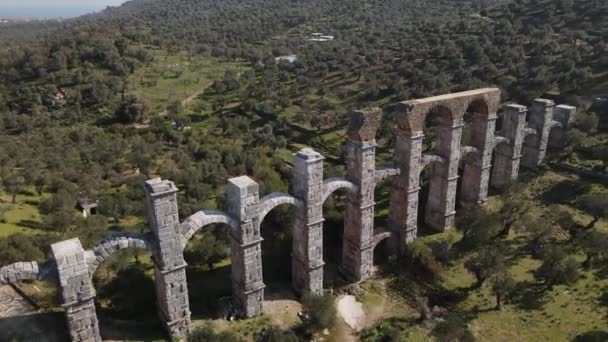 Widok Lotu Ptaka Rzymski Akwedukt Moria Lesvos Grecja Dron Okrąża — Wideo stockowe