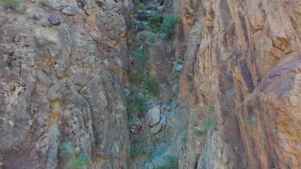 Eine Schöne Luftaufnahme Einer Großen Felsspalte Fuße Des Grand Canyon — Stockvideo