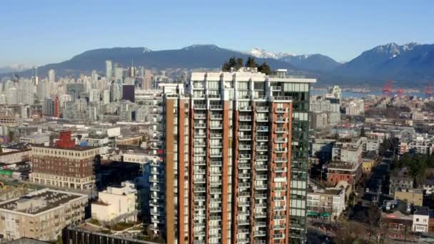 Rising Independent Apartment Building Vancouver Cityscape British Columbia Kanada Flygdrönare — Stockvideo