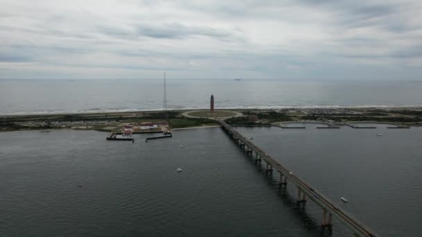 Een Luchtfoto Van Fire Island Inlet Bridge Long Island Drone — Stockvideo
