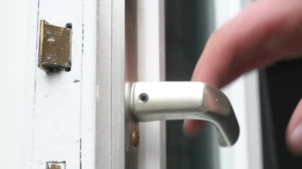 Zatrzask Środka Zewnątrz Otwieram Drzwi Zamykam Drzwi Obsługi Drzwi Ręki — Wideo stockowe