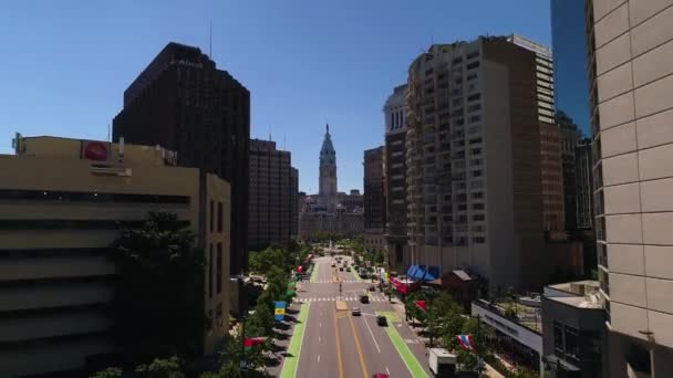 Lang Shot Van Philadelphia City Hall — Stockvideo