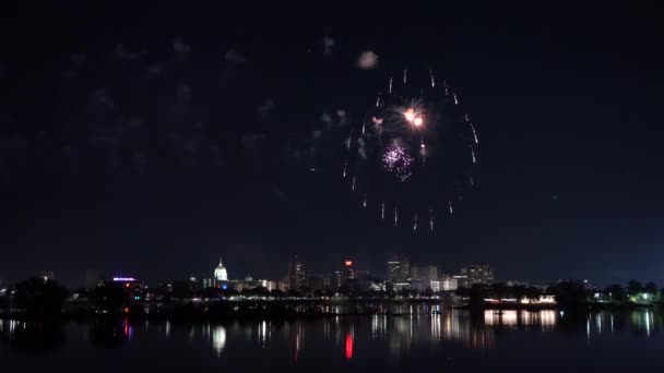 Harrisburg Pennsylvania Julio 2022 Fuegos Artificiales Sobre Ciudad Capital Harrisburg — Vídeo de stock