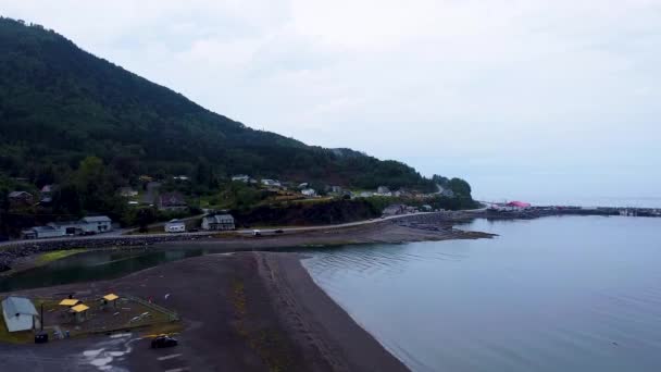 Deštivý Den Kanadské Gaspesie Výstřel Dronů — Stock video