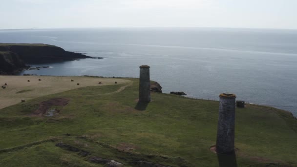 Morning Aerial Cliff Top Nautical Marker Towers Ocean Horizon — Stock Video