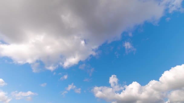 Timelapse Con Nubes Movimiento Día Soleado Norte Europa — Vídeos de Stock