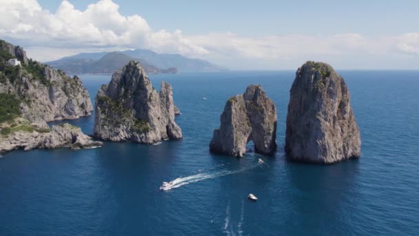 Underbara Landskap Faraglioni Arch Rock Bildning Capri Italien — Stockvideo