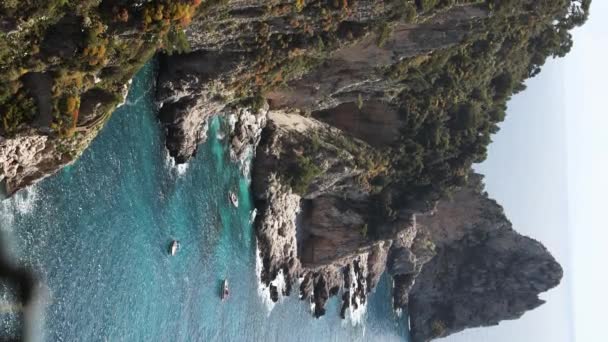 Rugged Tall Sea Cliffs Coast Tropical Island Capri Italy Vertical — Stock video