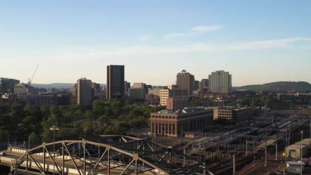 New Haven Connecticut Skyline Широкоформатний Знімок Дроном Відео Витягується — стокове відео