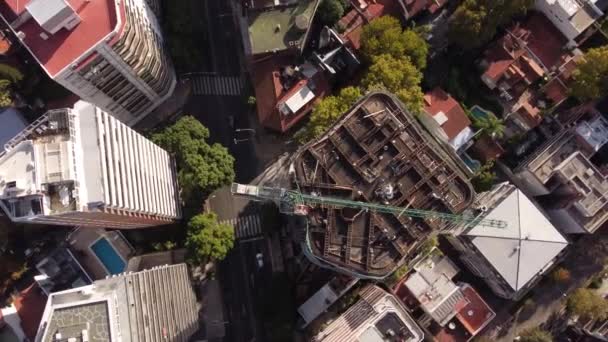 建筑物顶部建筑工地的自顶向下鸟瞰图 — 图库视频影像