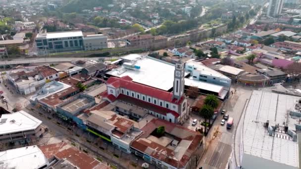 Orbita Lotnicza Nad Kościołem Matki Bożej Różańcowej Mieście Quilpue Regionie — Wideo stockowe