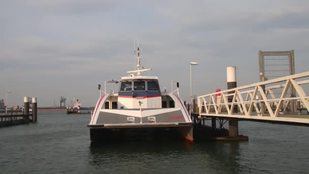 Barco Amarre Garfio Holanda Países Bajos 2022 — Vídeo de stock