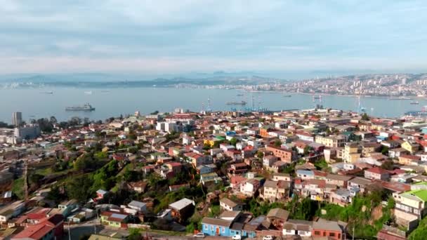 Aerial Dolly Playa Ancha Hill Neighborhood Houses Sea Port Container — Vídeo de stock