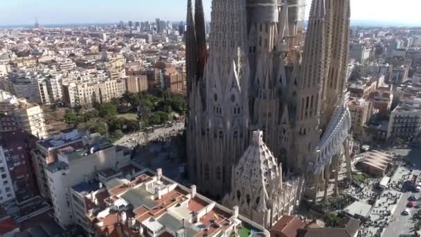 Die Kirche Sagrada Familia Und Die Stadt Barcelona — Stockvideo