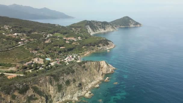 Isla Elba Italia Costa Mediterránea Vegetación Aérea Verde Imágenes Playa — Vídeos de Stock