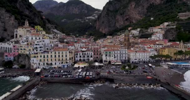 Воздушный Подход Города Амальфи Побережье Тирренского Моря Италии Создание — стоковое видео
