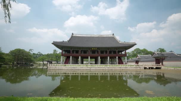 Gyeonghoeru Pavilon Gyeongbokgung Palace Letní Den — Stock video