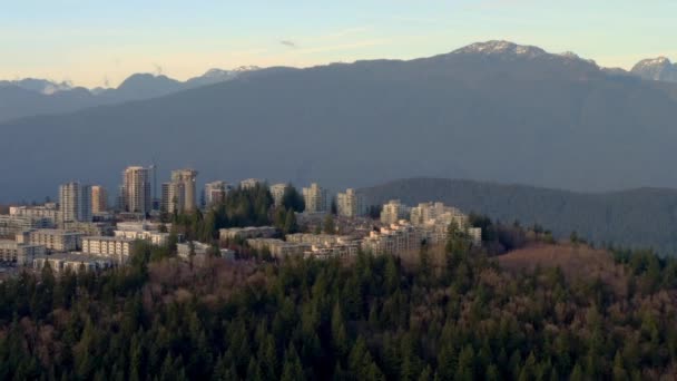 Kampus Uniwersytetu Simona Frasera Budynki Wzgórzu Burnaby Mountain Peak Kanadzie — Wideo stockowe