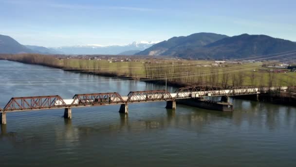 Železniční Most Přes Řeku Fraser Misi Britská Kolumbie Letecké Drone — Stock video
