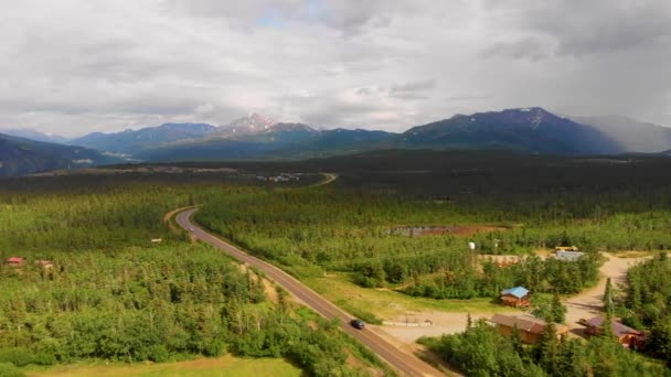 Drone Video Pegunungan Sekitar Otto Lake Dekat Healy Alaska Pada — Stok Video