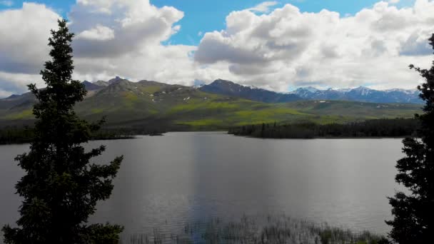 Drone Video Las Montañas Alrededor Del Lago Otto Cerca Healy — Vídeo de stock