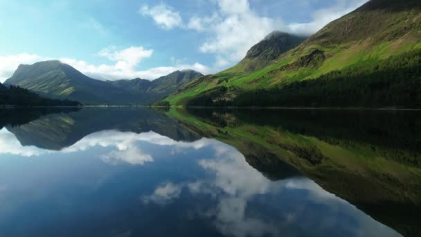 Buttermere Lake Lake District Cúmbria Nível Baixo Sobre Água — Vídeo de Stock