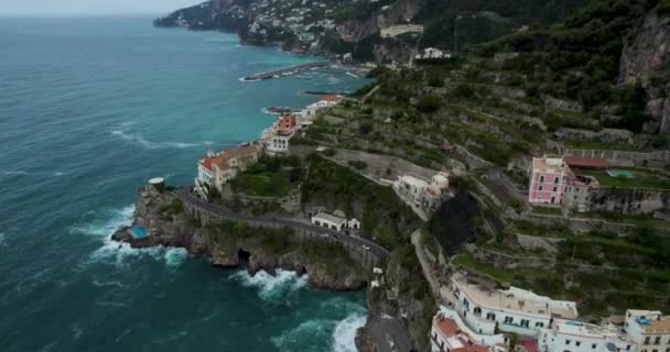 Drammatica Veduta Aerea Delle Terrazze Sulla Costiera Amalfitana Mountain Coastline — Video Stock