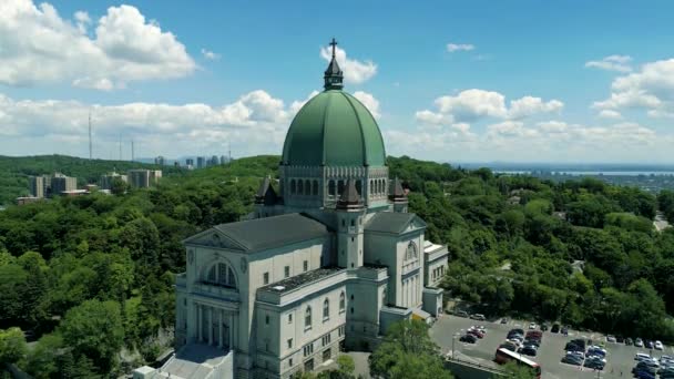 Sinematik Kentsel Manzara Görüntüleri Montreal Quebec Teki Aziz Joseph Gözlemevi — Stok video