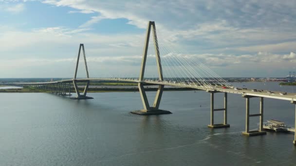 Statická Kamera Ukazuje Cooper River Bridge Charlestonu Jižní Karolína — Stock video
