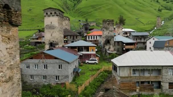 조지아의스 지역에 Svaneti Region Georgia 건축을 날아오는 곳이다 — 비디오
