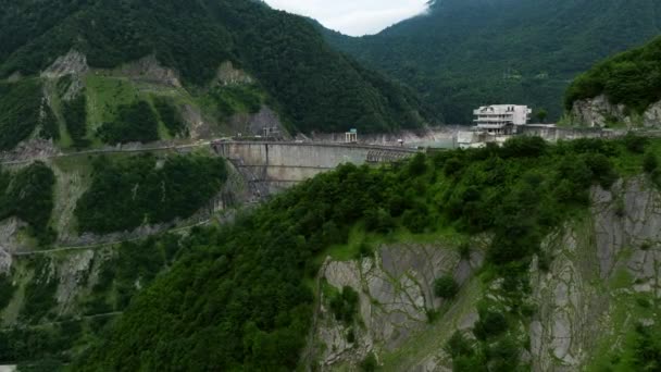 Vista Aérea Barragem Hidroelétrica Rio Enguri Tsalenjikha Geórgia Revelar — Vídeo de Stock